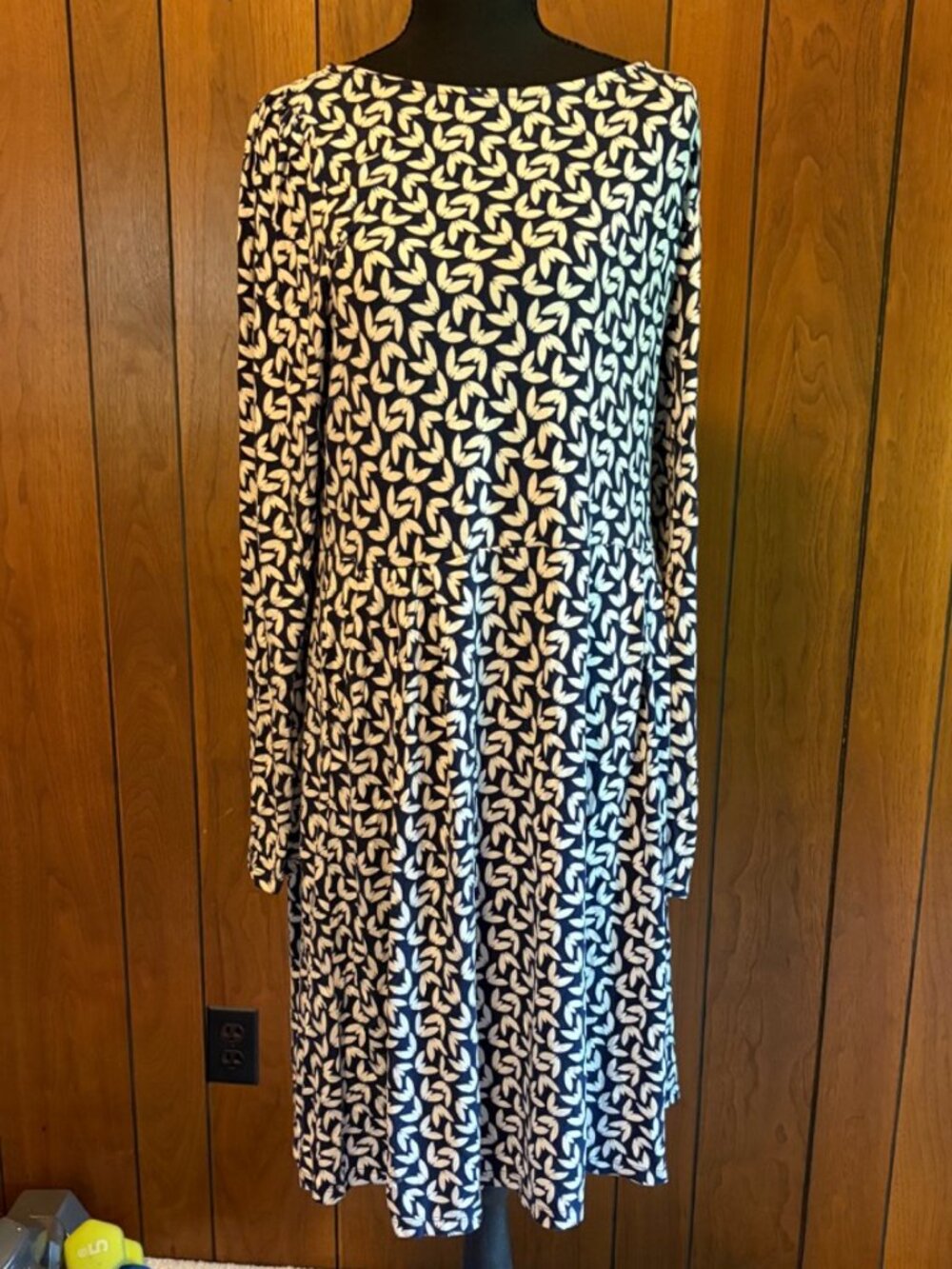 Boden Midi Length Jersey dress Navy + White w/ Pockets
